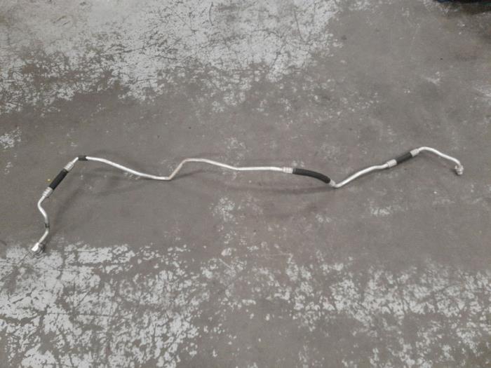 Usagé Conduit (divers) Alfa Romeo Stelvio (949) 2.0 T 16V Q4 Prix € 70,00 Règlement à la marge proposé par A.T.S. van de Wiel