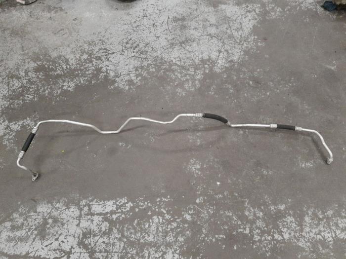 Usagé Conduit (divers) Alfa Romeo Stelvio (949) 2.0 T 16V Q4 Prix € 70,00 Règlement à la marge proposé par A.T.S. van de Wiel