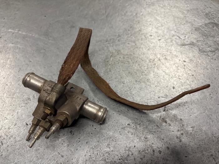 Begagnade Termostathus Alfa Romeo 156 (932) 1.9 JTD Pris € 55,00 Marginaltabell erbjuds av A.T.S. van de Wiel