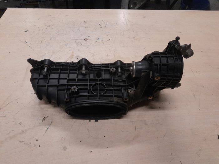 Gebrauchte Ansaugbrugge Mercedes Vito (639.6) 2.2 116 CDI 16V Euro 5 Preis € 45,00 Margenregelung angeboten von A.T.S. van de Wiel
