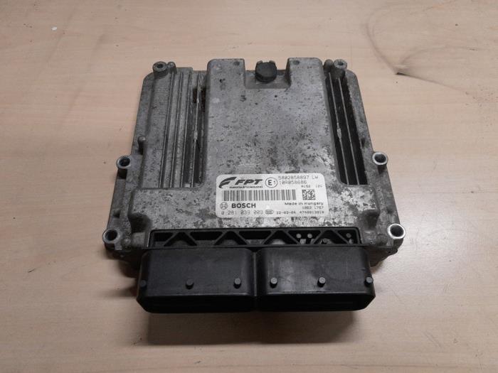 Used Engine management computer Iveco New Daily VI 35C18,35S18,40C18,50C18,60C18,65C18,70C18 Price € 385,00 Margin scheme offered by A.T.S. van de Wiel