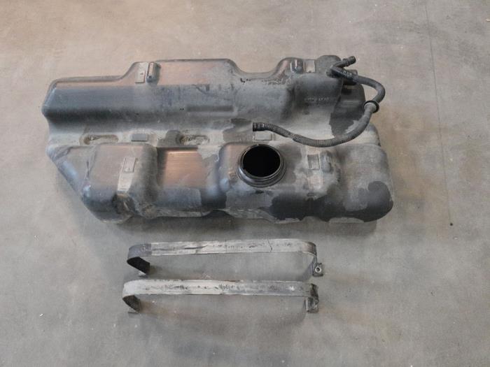 Używane Zbiornik Iveco New Daily VI 35C18,35S18,40C18,50C18,60C18,65C18,70C18 Cena € 175,00 Procedura marży oferowane przez A.T.S. van de Wiel