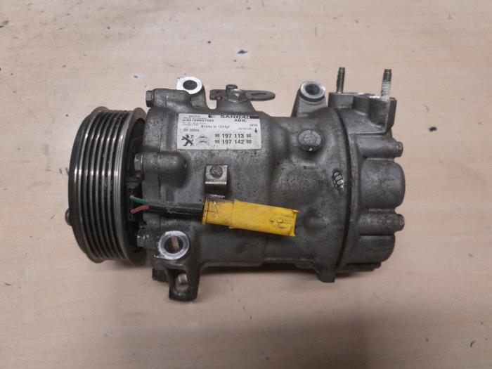 Usagé Pompe clim Peugeot Boxer (U9) 2.0 BlueHDi 130 Prix € 65,00 Règlement à la marge proposé par A.T.S. van de Wiel