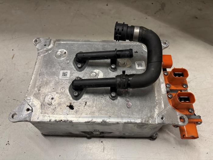 Begagnade Batteriladdare Audi Q3 (F3B) 1.4 45 TFSI e 16V Pris € 345,00 Marginaltabell erbjuds av A.T.S. van de Wiel