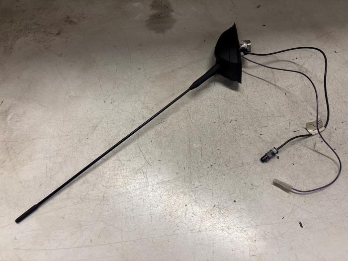 Używane Antena Mercedes Sprinter 3,5t (906.63) 310 CDI 16V Cena € 90,00 Procedura marży oferowane przez A.T.S. van de Wiel