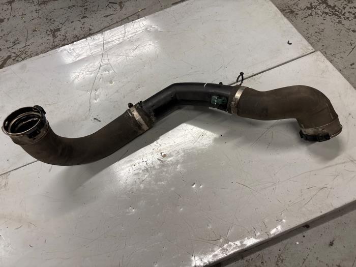 Gebrauchte Intercooler Rohr Renault Master III (FV) 2.3 dCi 125 16V FWD Preis € 190,00 Margenregelung angeboten von A.T.S. van de Wiel