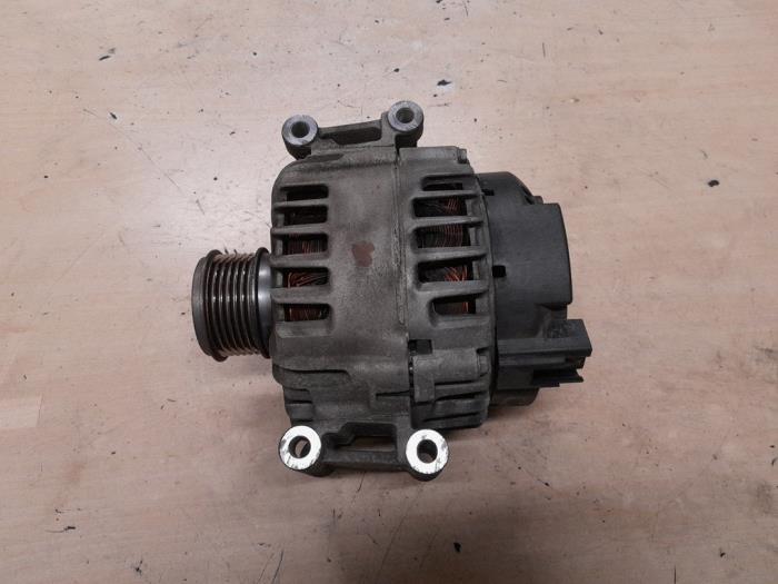 Dynamo van een Volkswagen Golf VII (AUA) 2.0 R 4Motion 16V 2015