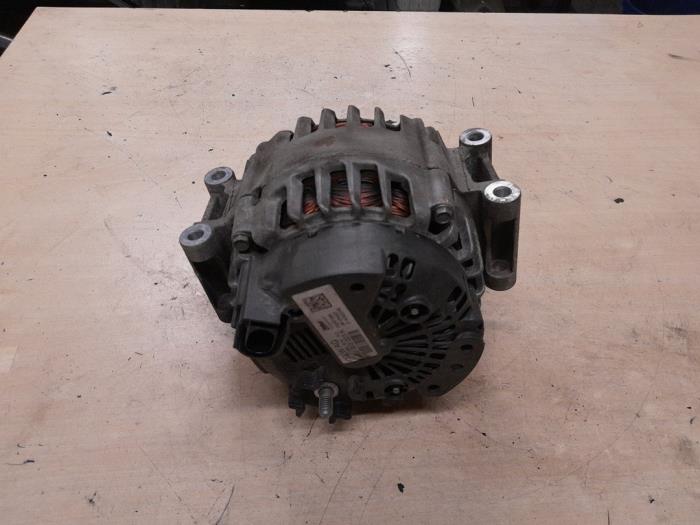 Dynamo van een Volkswagen Golf VII (AUA) 2.0 R 4Motion 16V 2015