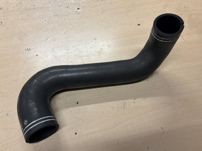 Gebrauchte Intercooler Schlauch Alfa Romeo 159 Sportwagon (939BX) 1.9 JTDm 16V Preis € 65,00 Margenregelung angeboten von A.T.S. van de Wiel