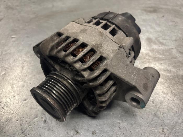 Begagnade Dynamo Alfa Romeo 159 Sportwagon (939BX) 1.8 TBi 16V Pris € 90,00 Marginaltabell erbjuds av A.T.S. van de Wiel