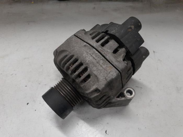 Begagnade Dynamo Opel Combo (Corsa C) 1.3 CDTI 16V Pris € 40,00 Marginaltabell erbjuds av A.T.S. van de Wiel