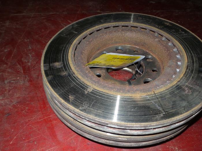 Rear brake disc from a Alfa Romeo 159 (939AX) 3.2 JTS V6 24V Q4 2007