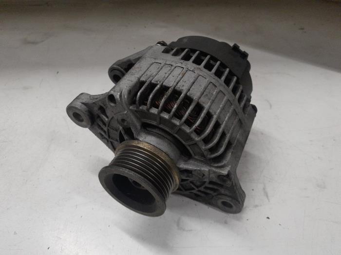 Gebrauchte Dynamo Alfa Romeo 156 (932) 1.9 JTD Preis € 30,00 Margenregelung angeboten von A.T.S. van de Wiel