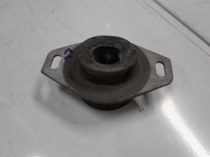 Used Engine mount Citroen Berlingo 1.6 Hdi 75 Price € 25,00 Margin scheme offered by A.T.S. van de Wiel