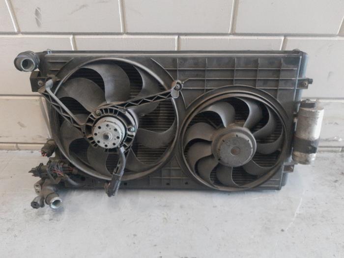 Used Radiator Seat Leon (1M1) 1.4 16V Price € 95,00 Margin scheme offered by A.T.S. van de Wiel