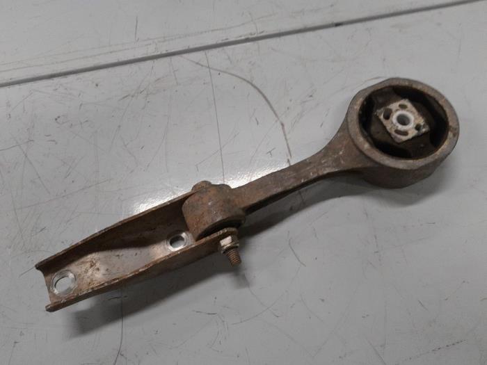 Usados Soporte de motor Seat Ibiza III (6L1) 1.2 12V Precio € 30,00 Norma de margen ofrecido por A.T.S. van de Wiel