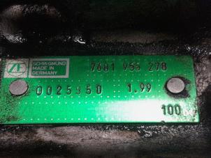 Pompe de direction d'un Alfa Romeo 166 3.0 V6 24V 1999
