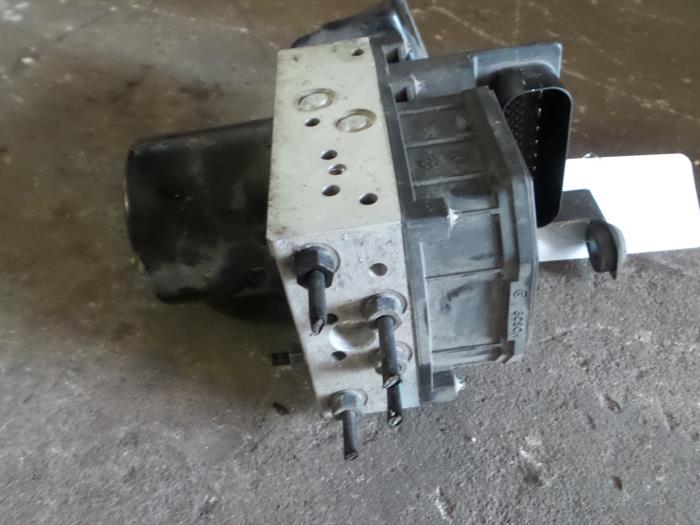 ABS pump from a Seat Ibiza 2005