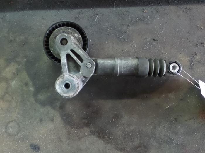 Usados Rodillo tensor correa múltiple Alfa Romeo Brera Precio € 35,00 Norma de margen ofrecido por A.T.S. van de Wiel