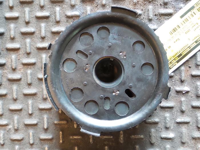 Camshaft sprocket from a Seat Leon 2008