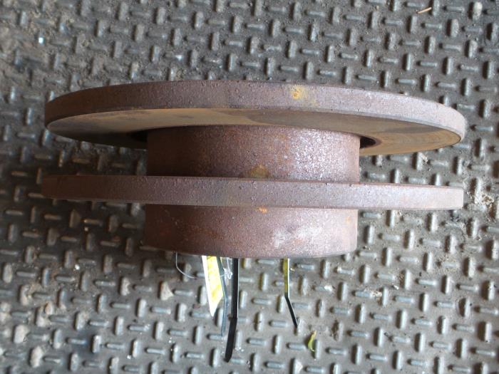 Rear brake disc from a Alfa Romeo 159 (939AX) 1.8 MPI 16V 2008