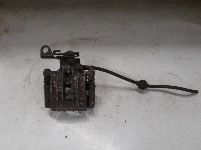 Gebrauchte Bremszange links hinten Alfa Romeo 166 2.5 V6 24V Preis € 30,00 Margenregelung angeboten von A.T.S. van de Wiel