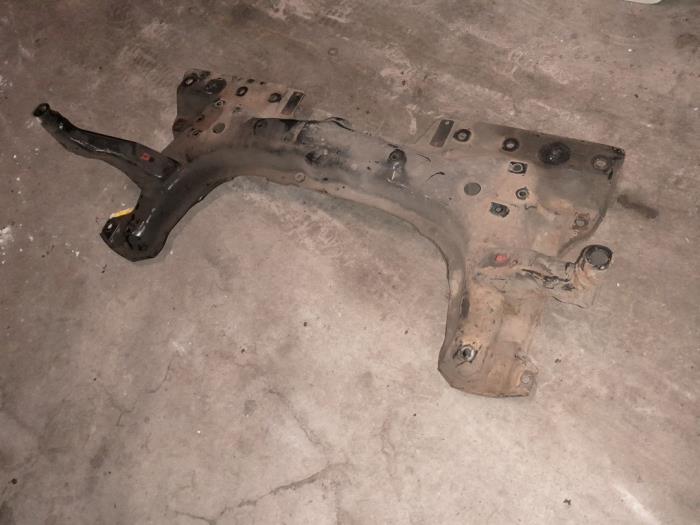 Used Subframe Alfa Romeo GTV (916) 2.0 16V Twin Spark Price € 90,00 Margin scheme offered by A.T.S. van de Wiel