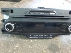 Used Radio CD player Alfa Romeo Giulietta (940) 2.0 JTDm 16V 140 Price € 110,00 Margin scheme offered by A.T.S. van de Wiel