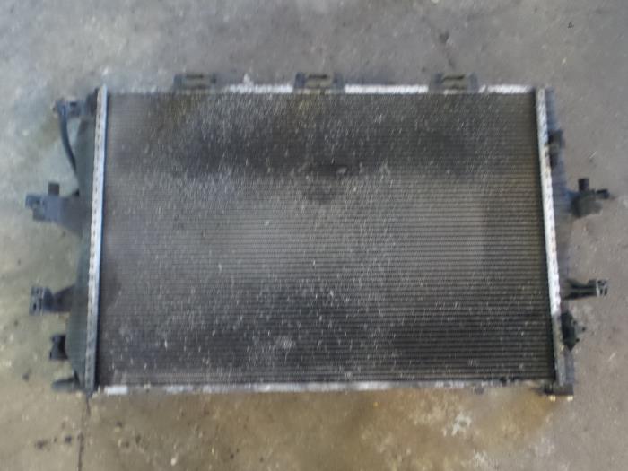 Usagé Radiateur Volkswagen Transporter Prix € 135,00 Règlement à la marge proposé par A.T.S. van de Wiel