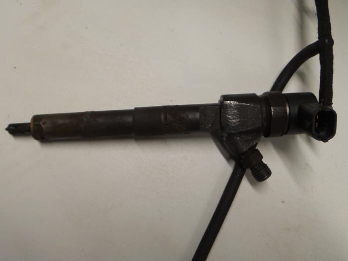 Usagé Injecteurs Alfa Romeo GT (937) 1.9 JTD 16V Multijet Prix € 85,00 Règlement à la marge proposé par A.T.S. van de Wiel