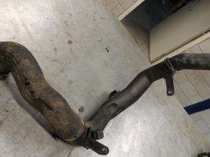 Intercooler Schlauch van een Seat Ibiza IV SC (6J1) 1.4 TDI 2010
