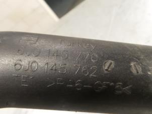 Intercooler Schlauch van een Seat Ibiza IV SC (6J1) 1.4 TDI 2010
