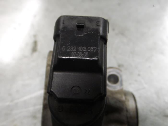 Camshaft sensor from a Alfa Romeo 159 (939AX) 2.2 JTS 16V 2007