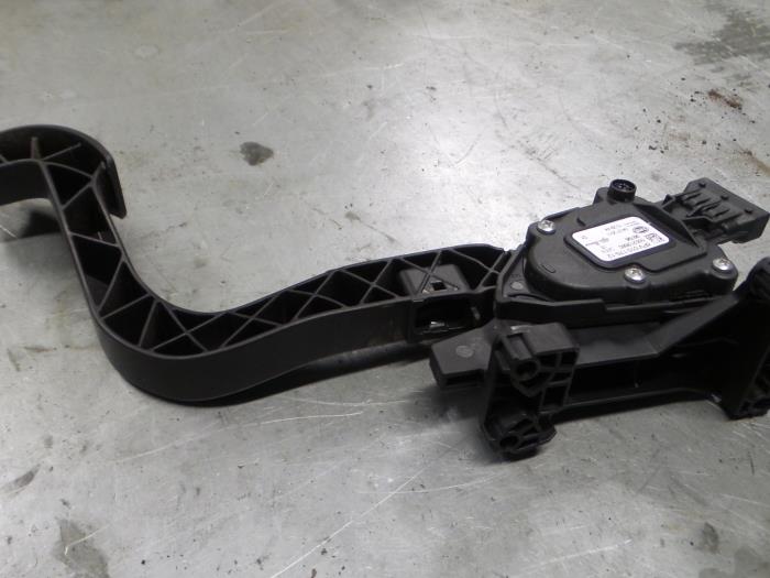 Begagnade Gaspedalsensor Alfa Romeo Giulietta (940) 1.6 JTDm 16V Pris € 65,00 Marginaltabell erbjuds av A.T.S. van de Wiel