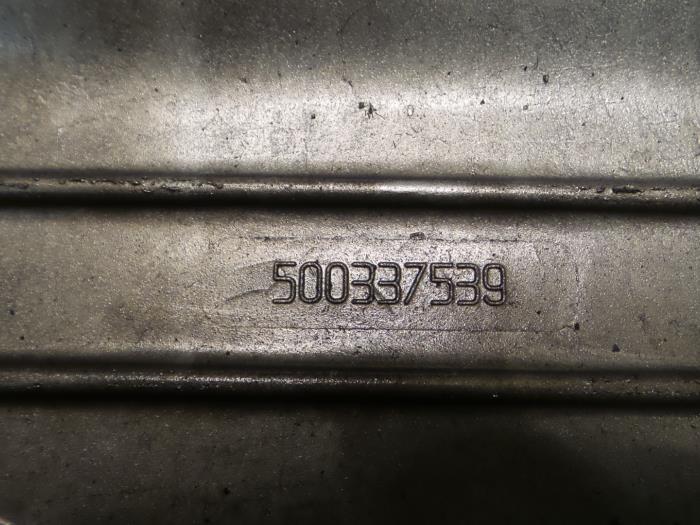 Tapa de válvulas de un Fiat Ducato (243/244/245) 2.8 JTD 2005