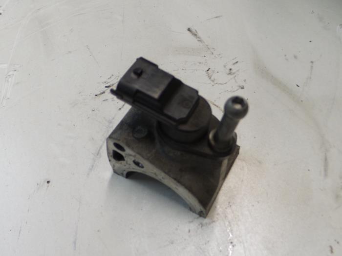 Begagnade Kamaxelsensor Alfa Romeo 159 Pris € 45,00 Marginaltabell erbjuds av A.T.S. van de Wiel
