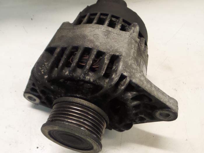Gebrauchte Dynamo Alfa Romeo GT (937) 1.9 JTD 16V Multijet Preis € 65,00 Margenregelung angeboten von A.T.S. van de Wiel