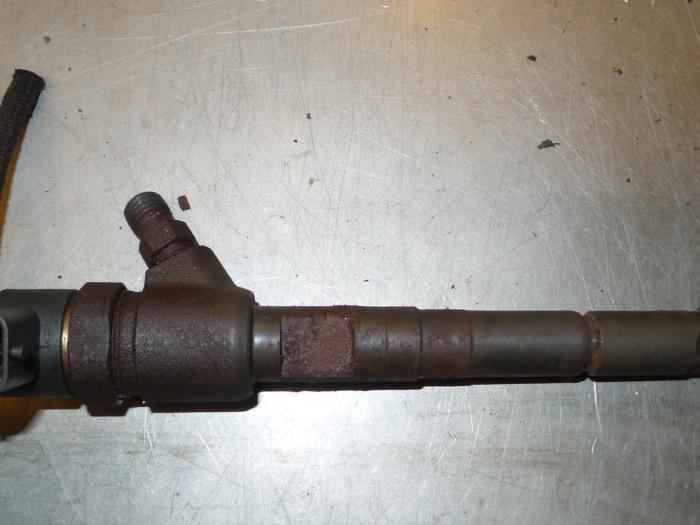 FIAT DOBLO //VAUXHALL COMBO 1.3 CDTI DIESEL FUEL INJECTOR 0445110183