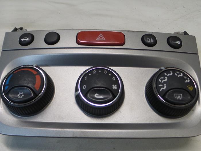 Heizung Bedienpaneel van een Alfa Romeo 147 (937) 1.9 JTD 115 2005