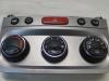 Panel de control de calefacción de un Alfa Romeo 147 (937) 1.9 JTD 115 2005