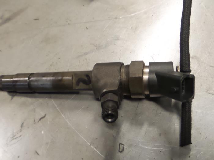 Usagé Injecteur (diesel) Alfa Romeo 156 Prix € 65,00 Règlement à la marge proposé par A.T.S. van de Wiel