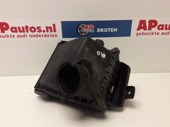 Begagnade Luftfilterhus Audi A4 Cabrio (B7) 3.0 V6 30V Pris € 19,99 Marginaltabell erbjuds av AP Auto's