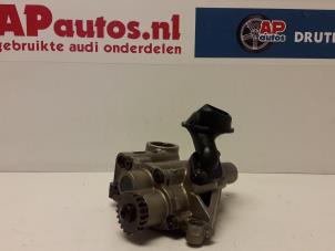 Usados Bomba de aceite Audi A4 (B8) 1.8 TFSI 16V Precio € 90,00 Norma de margen ofrecido por AP Autos