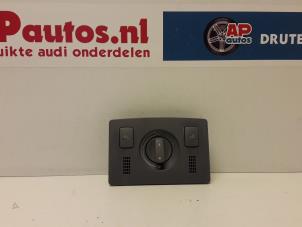 Gebrauchte Innenbeleuchtung vorne Audi A6 Avant Quattro (C6) 3.0 TDI V6 24V Preis € 44,99 Margenregelung angeboten von AP Autos