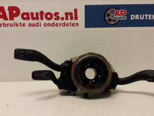 Usagé Commodo d'essuie glace Audi A4 (B7) 2.0 TDI 16V Prix € 19,99 Règlement à la marge proposé par AP Autos