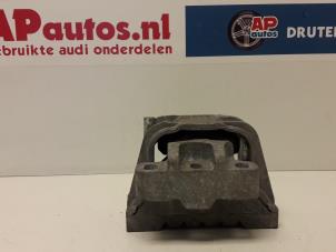 Usagé Support moteur Audi A3 Sportback (8PA) 1.6 FSI 16V Prix € 35,00 Règlement à la marge proposé par AP Autos