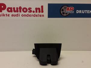 Used Tailgate lock mechanism Audi A3 Sportback (8PA) 1.6 FSI 16V Price € 14,99 Margin scheme offered by AP Autos