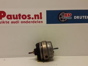 Used Engine mount Audi A4 Avant (B7) 2.0 20V Price € 19,99 Margin scheme offered by AP Autos