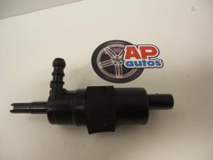 Used Headlight washer pump Audi A6 Avant (C6) 2.7 TDI V6 24V Price on request offered by AP Autos