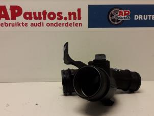Używane Rura chlodnicy miedzystopniowej Audi Q7 (4LB) 3.0 TDI V6 24V Cena € 24,99 Procedura marży oferowane przez AP Autos